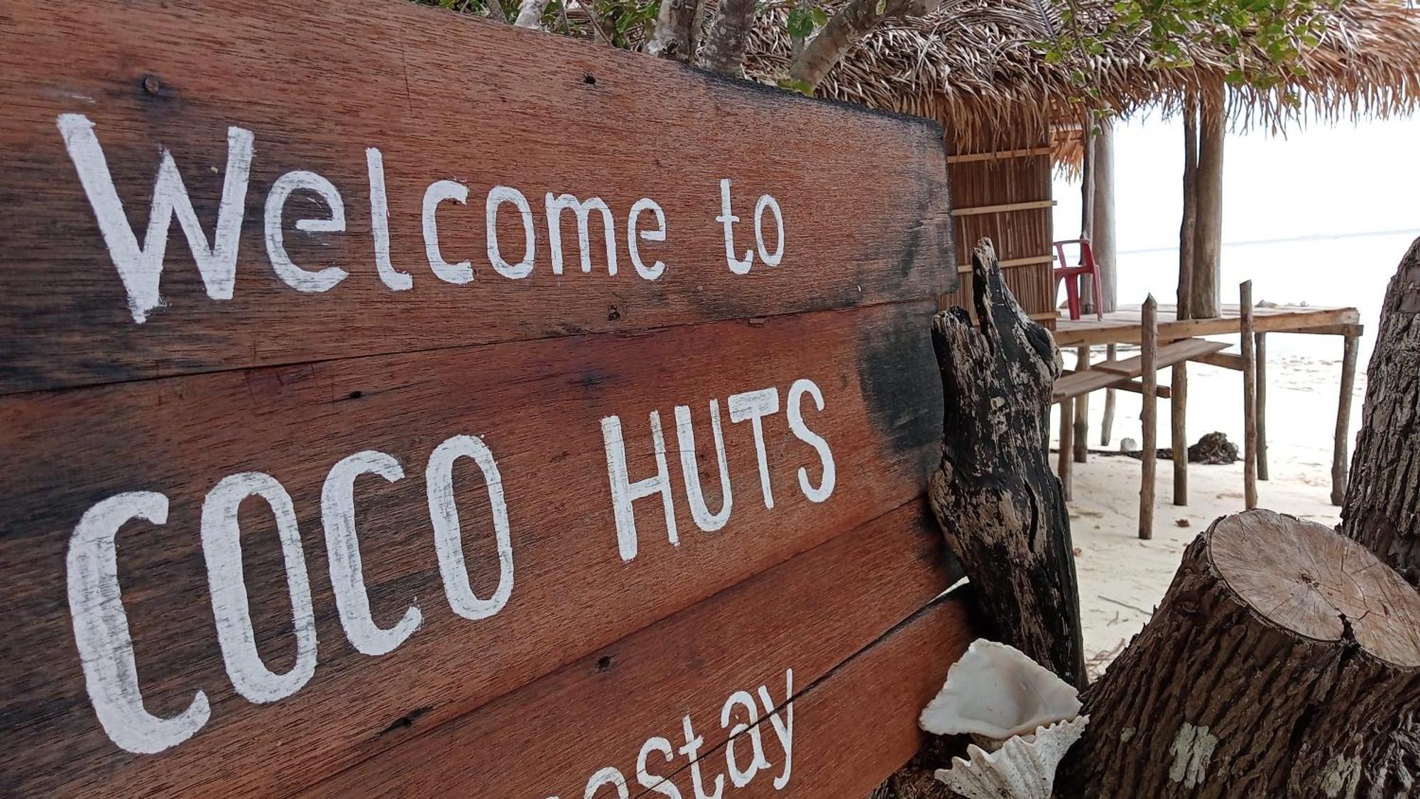 Coco Huts Guest House Waisai الغرفة الصورة