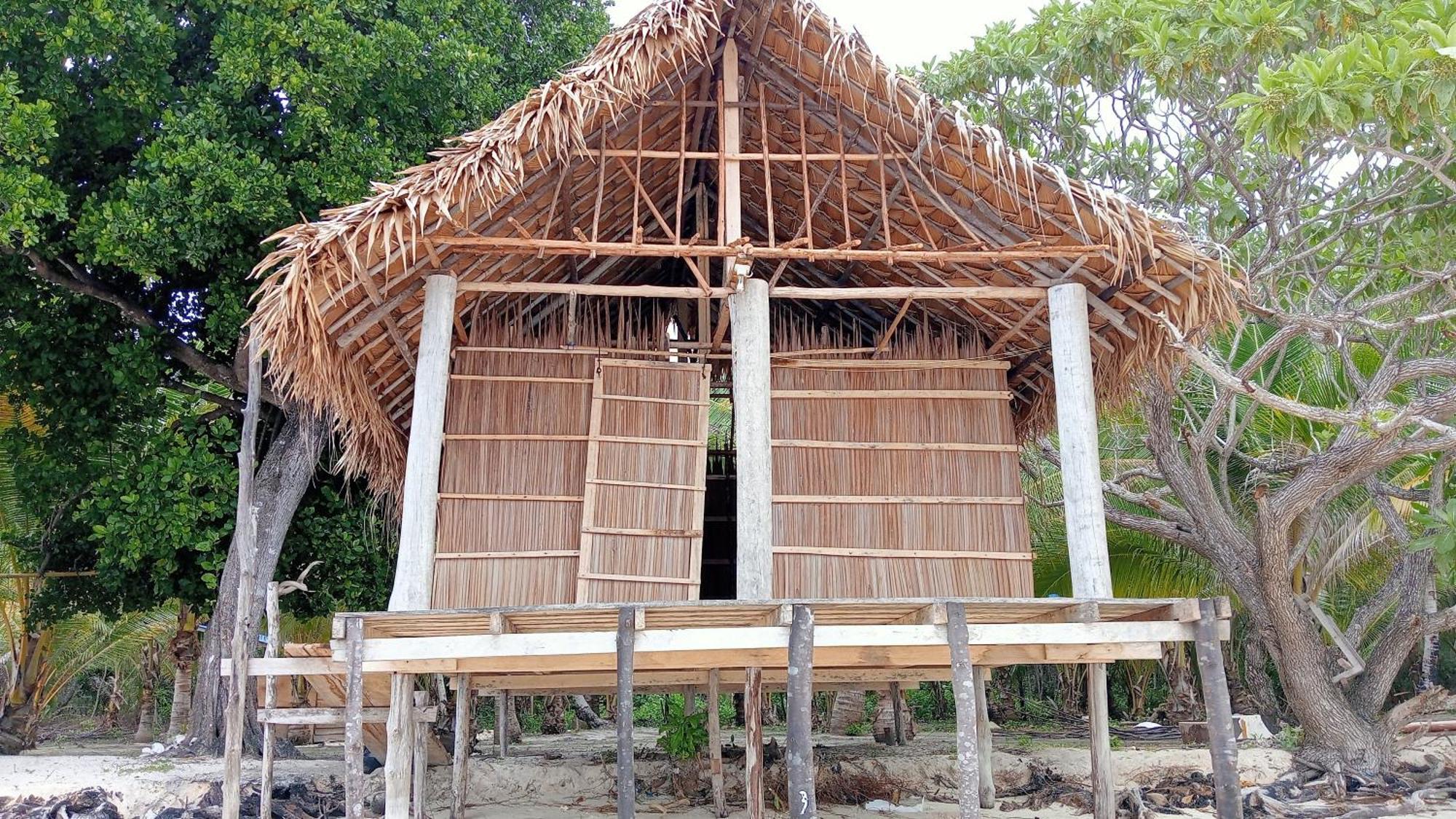 Coco Huts Guest House Waisai الغرفة الصورة